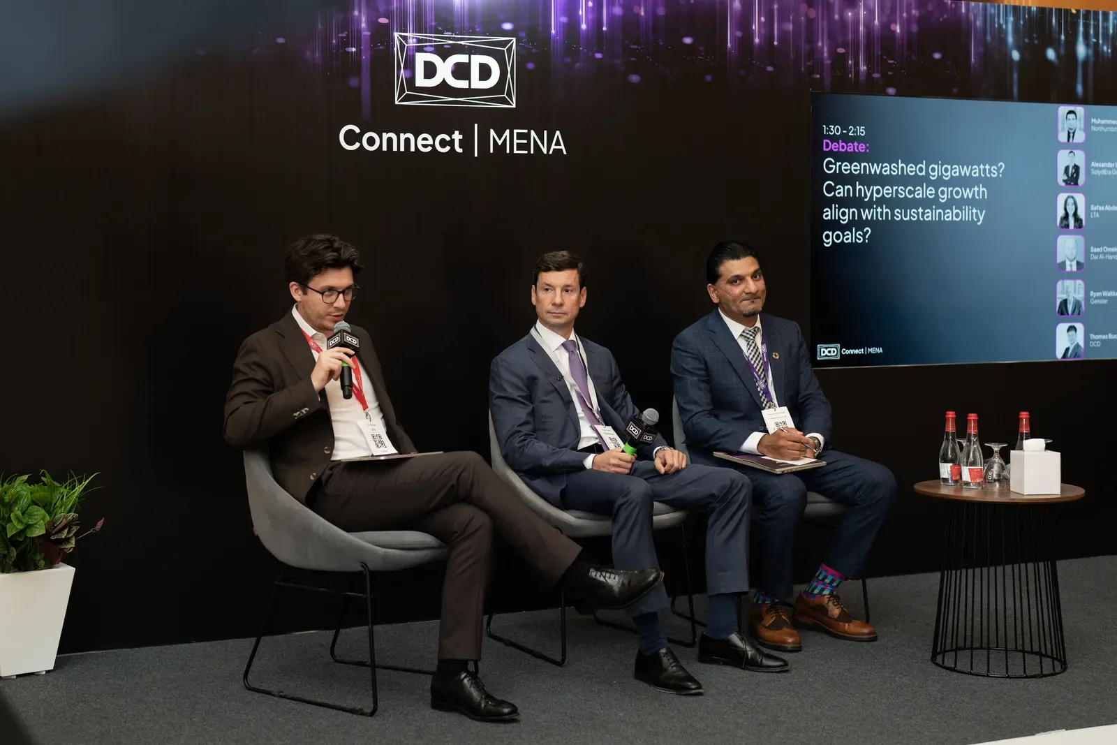 Panel debate at DCD Connect MENA, conference photography by Pixer